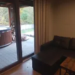Dom Na Zboczu Kistowo Z Balia, Sauna I Basenem Letnim Prázdninový dům