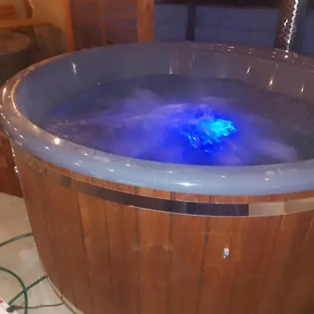 Dom Na Zboczu Kistowo Z Balia, Sauna I Basenem Letnim Feriehus