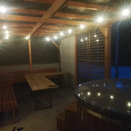 Feriehus Dom Na Zboczu Kistowo Z Balia, Sauna I Basenem Letnim