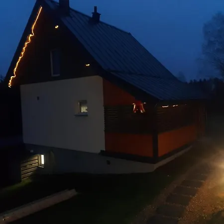 Dom wakacyjny Na Zboczu Kistowo Z Balią Sulęczyno
