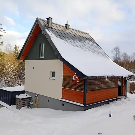 Holiday home Dom Na Zboczu Kistowo Z Balia, Sauna I Basenem Letnim