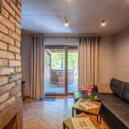 Dom Na Zboczu Kistowo Z Balia, Sauna I Basenem Letnim בית נופש