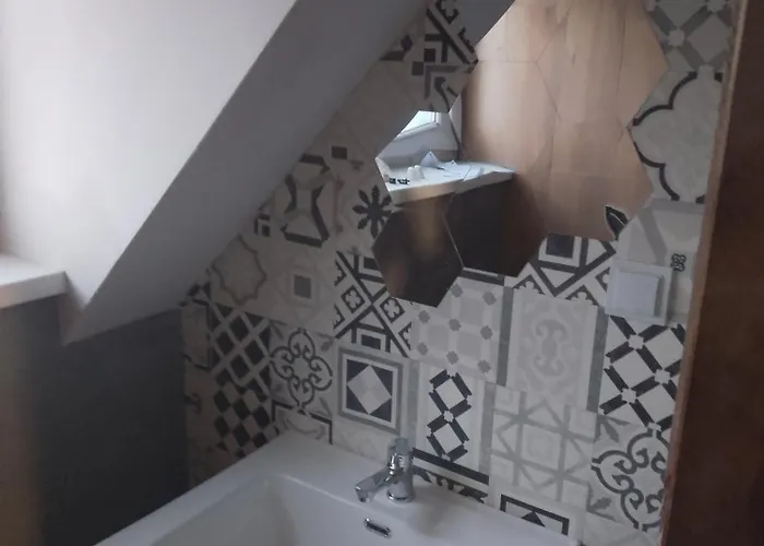 Dom Na Zboczu Kistowo Z Balia, Sauna I Basenem Letnim Сasa de vacaciones Sulęczyno